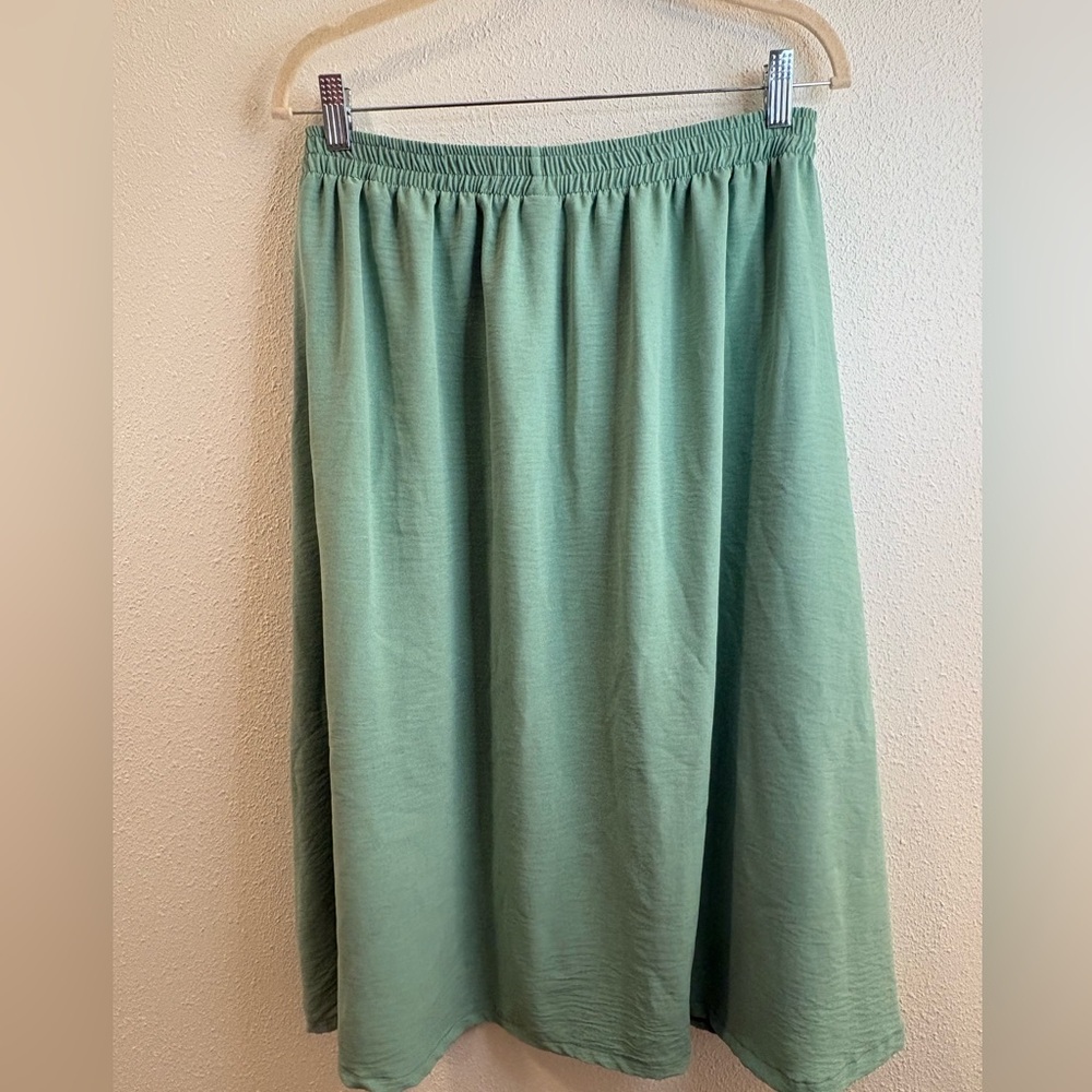 Altar PDX “Eva” Midi Skirt in Mint Green - Picture 3 of 4
